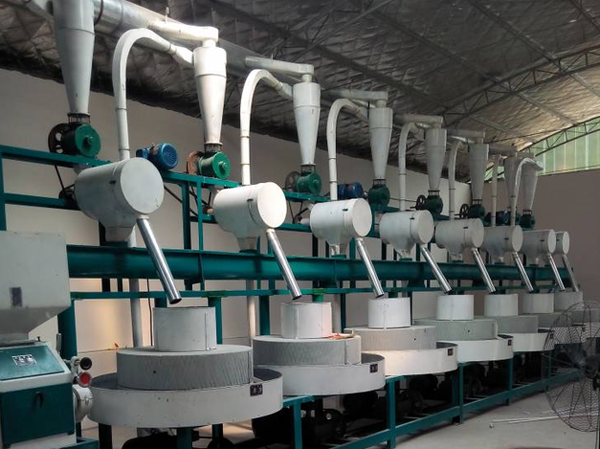 Каменная мельница для помола муки