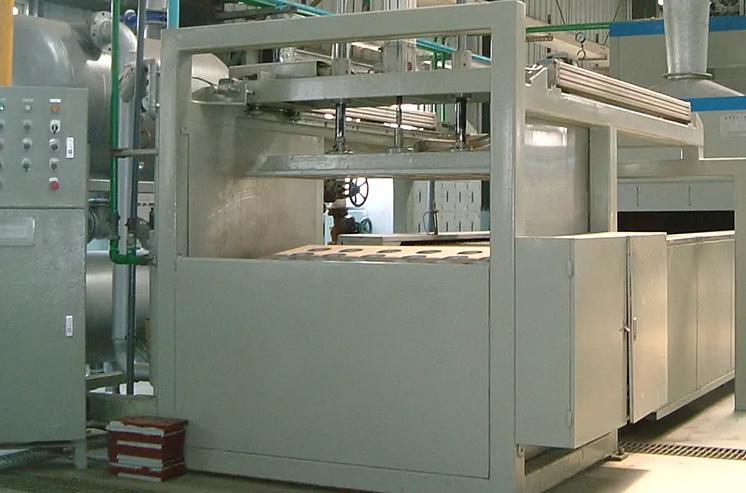 Формирующая система: