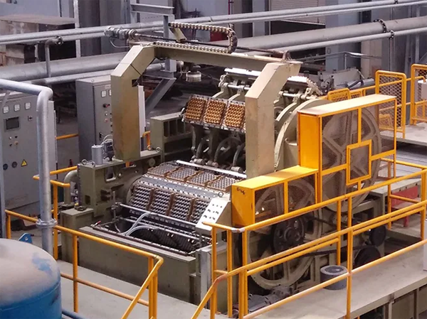 Автоматическая линия по производству лотков для яиц методом двойного ротационного формования из целлюлозы