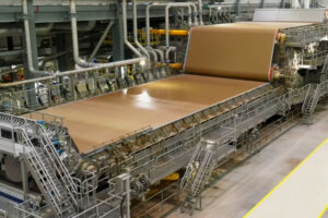 Автоматическая машина для производства стелек из бумажного картона